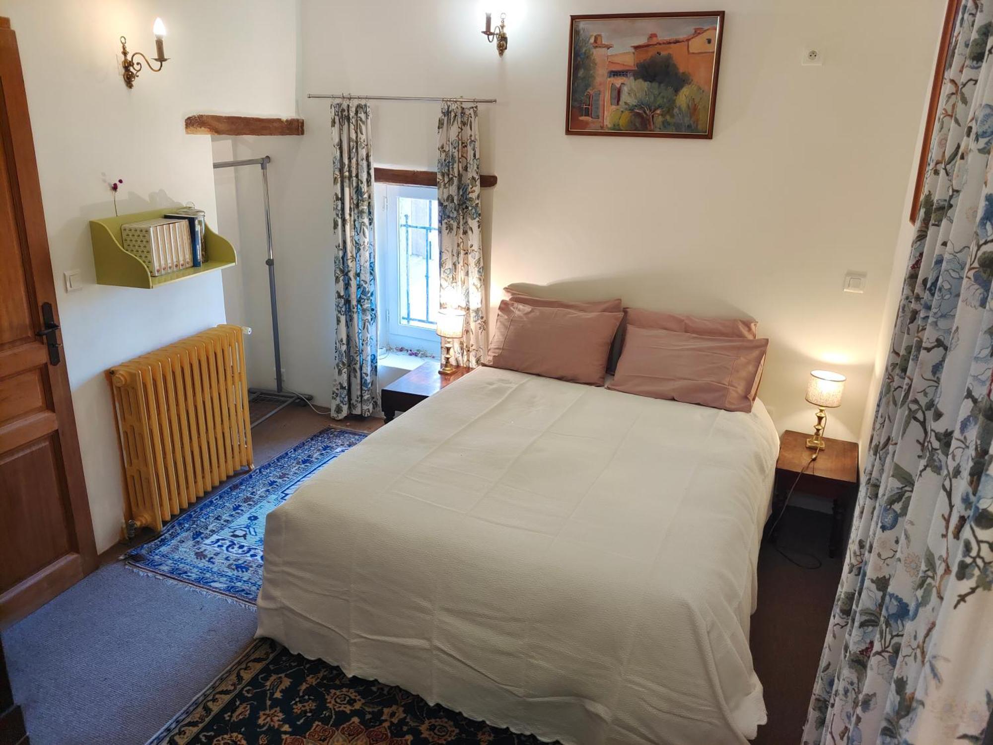 Rue Du Chateau A Cabrieres D'Avignon Bed and Breakfast Exterior foto