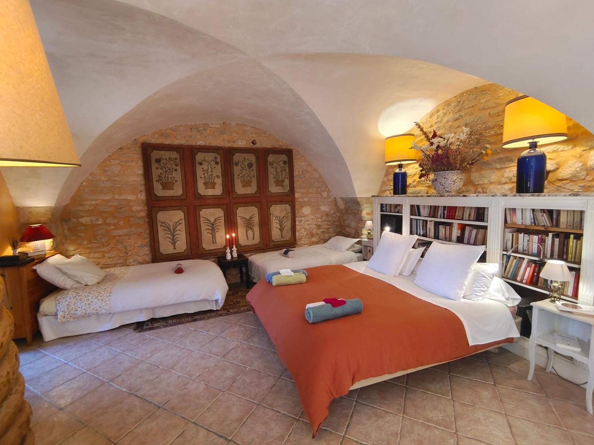 Rue Du Chateau A Cabrieres D'Avignon Bed and Breakfast Exterior foto