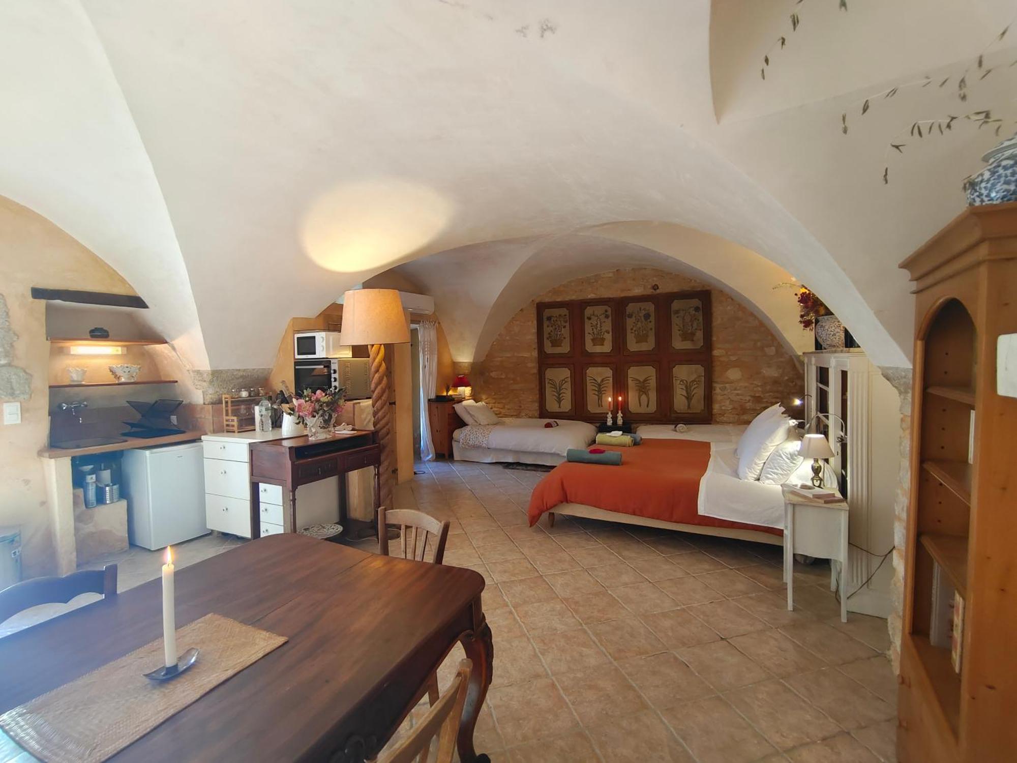 Rue Du Chateau A Cabrieres D'Avignon Bed and Breakfast Exterior foto